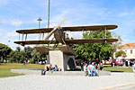 Homenagem a travessia: r�plica em a�o do Santa Cruz